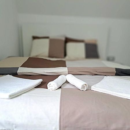 Dusanovac Mini Duplex Apartman מראה חיצוני תמונה