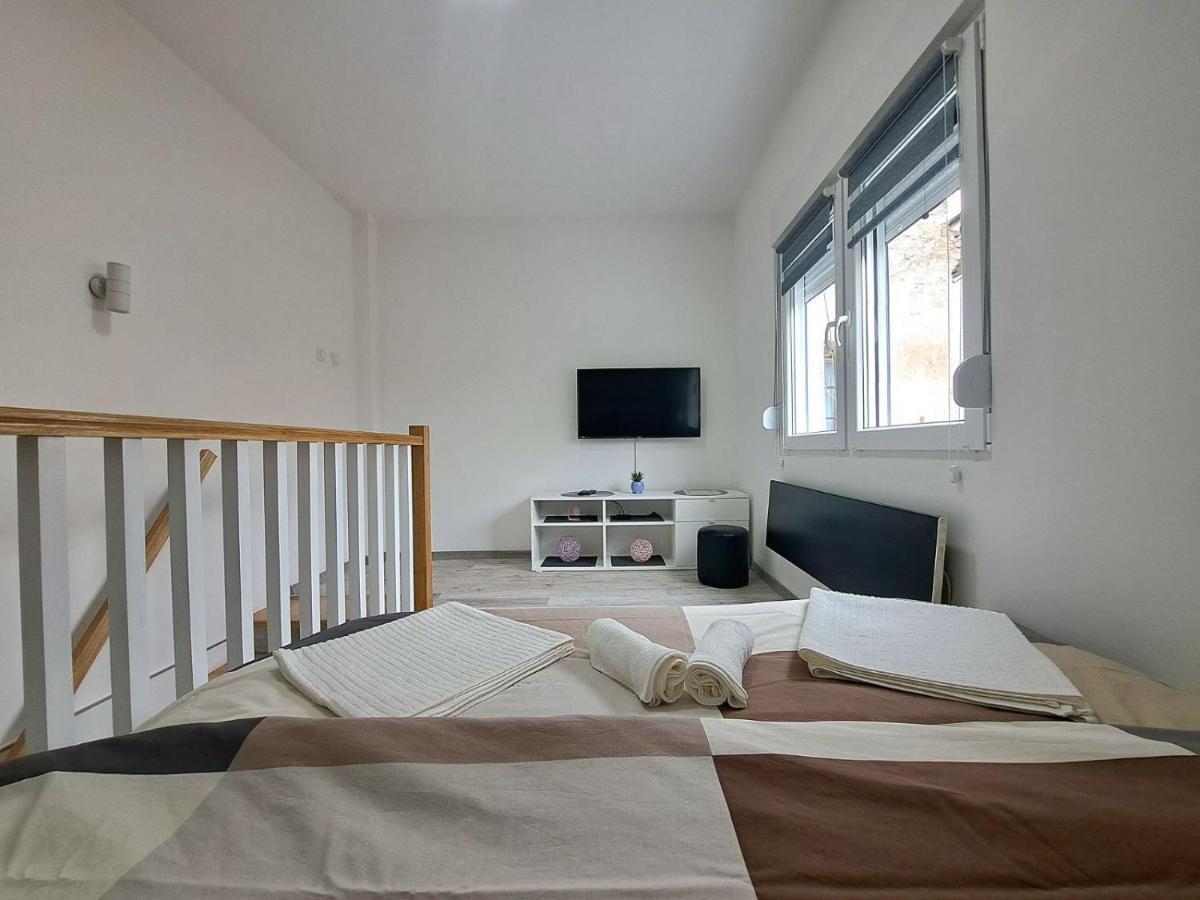 Dusanovac Mini Duplex Apartman מראה חיצוני תמונה